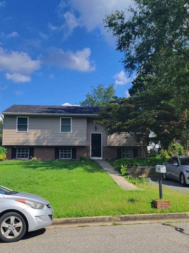 Building Photo - 29295 Corbin Pkwy