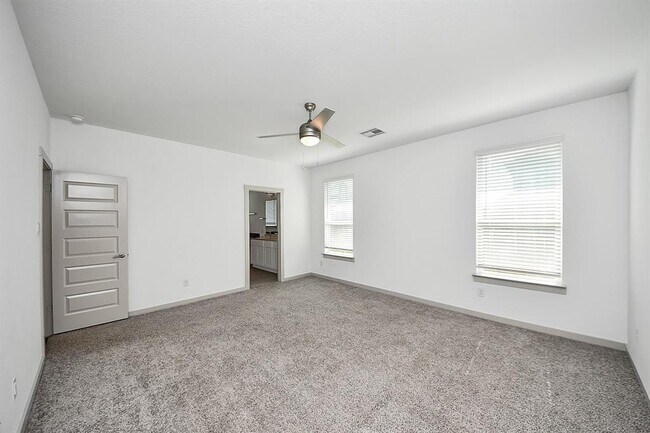Building Photo - 3014 Jackmans Diamond