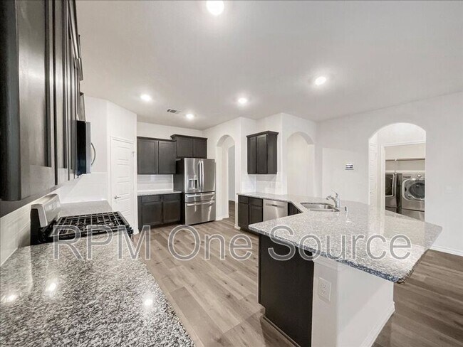 Building Photo - 4009 Savoy Wy