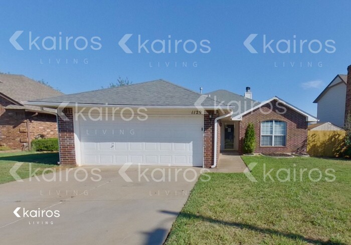 Primary Photo - 1129 NE 8th St