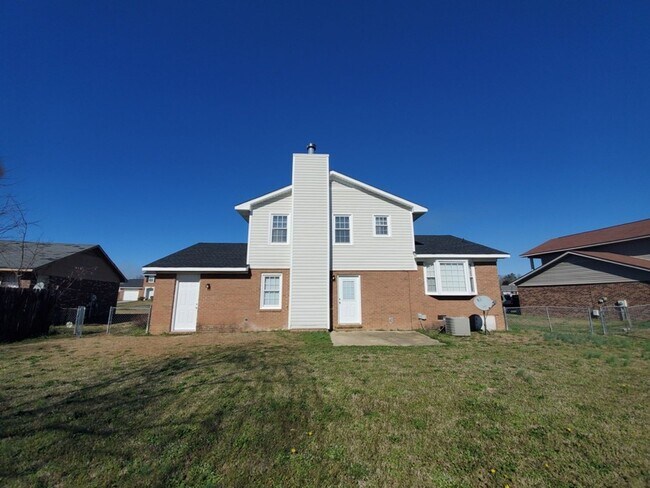 Building Photo - 7886 Uriah Dr