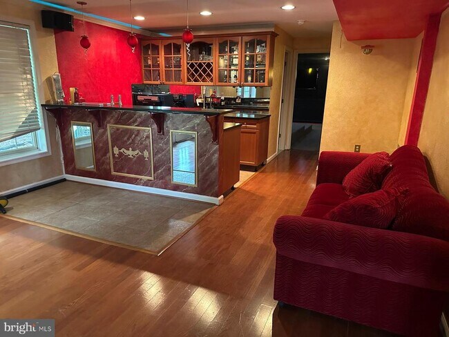 Building Photo - 4780 Walbern Ct