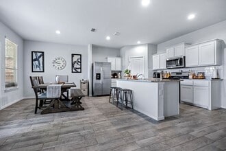 Building Photo - 5208 Petal Mdws Dr