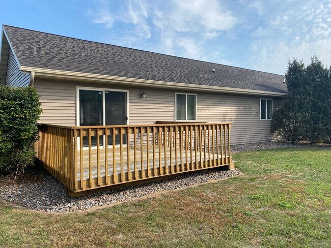 Building Photo - 7311 Ryan Amy Dr