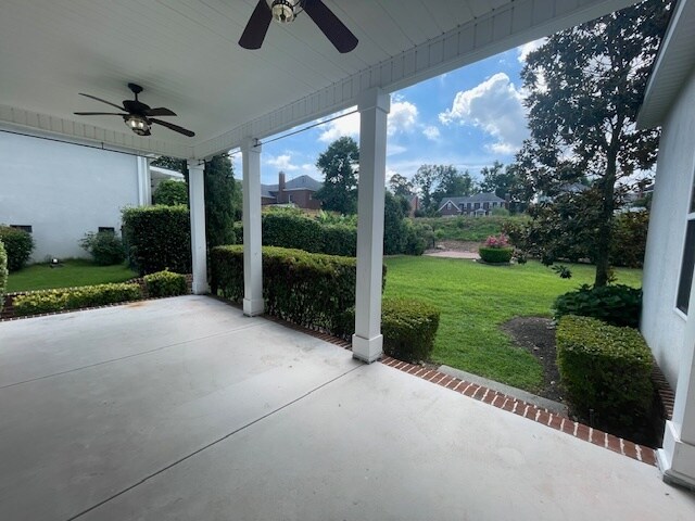 Building Photo - 5005 Congressional Dr