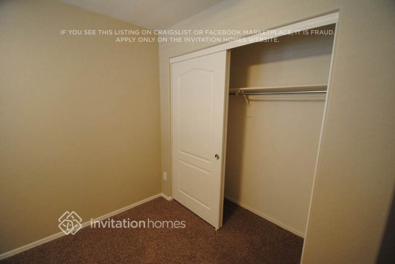 Building Photo - 2241 S Buckaroo Trail