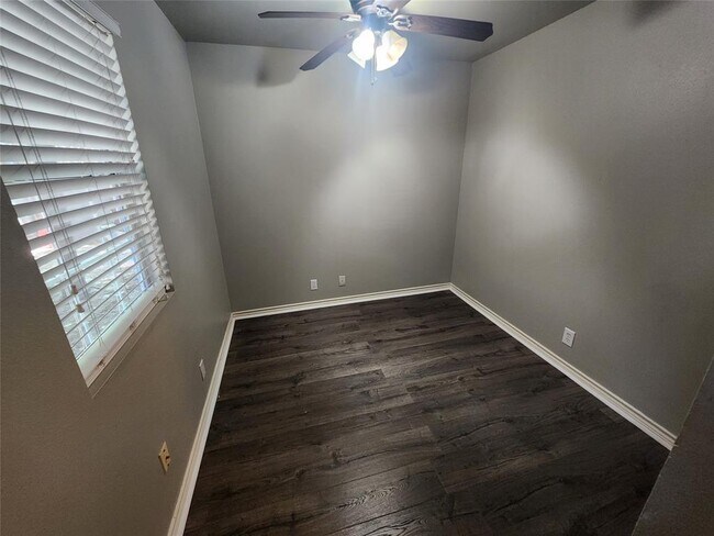 Building Photo - 2714 Whitis Ave