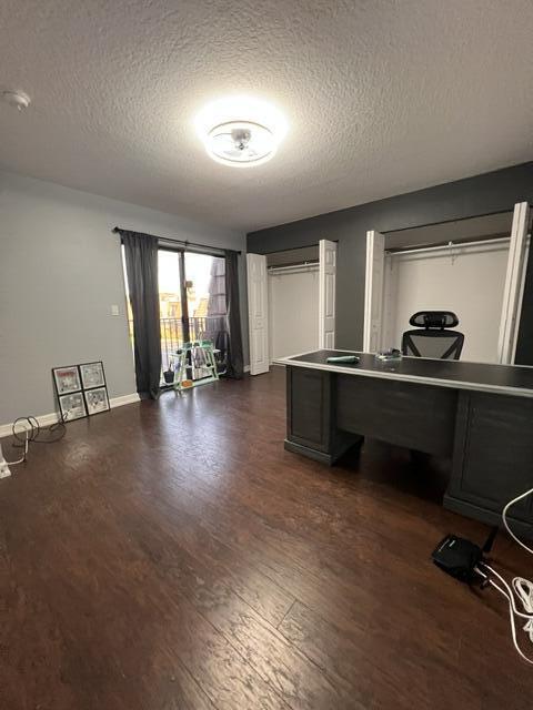 Building Photo - 4200 Turnberry Cir