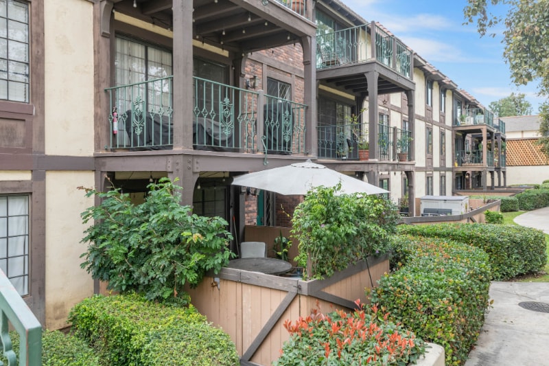 Building Photo - 3633 S Bear St