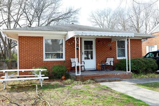 Primary Photo - Great home in Chapel Hill!