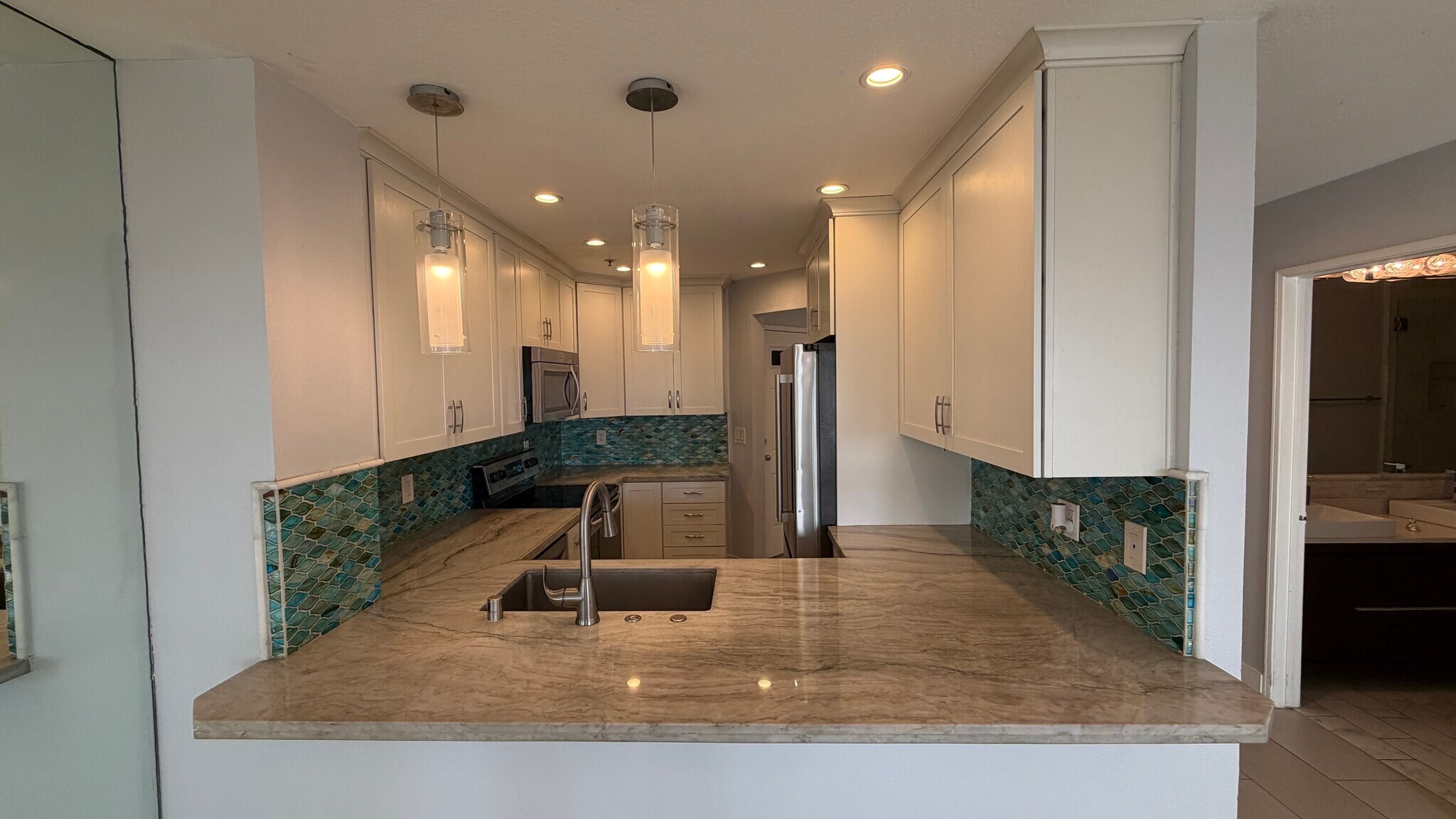 Building Photo - 1200 Pacific Coast Hwy