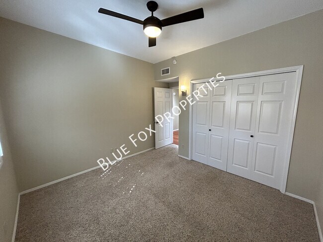 Building Photo - 6601 E Vía Cedri