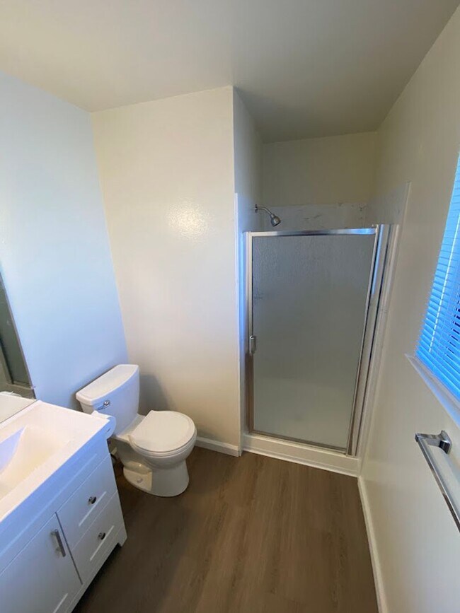 Building Photo - 3 Bedroom 2 Bath Home In Rosemont Open House Friday May 8th 4-4:30 PM