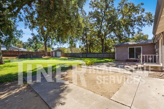Building Photo - 6128 Mariposa Ave