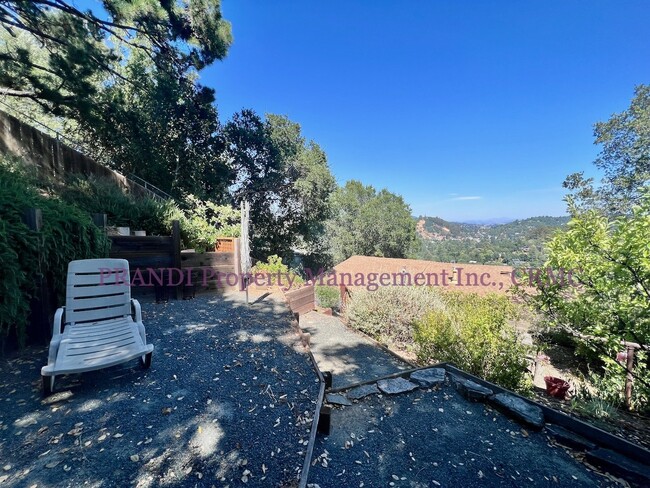 Primary Photo - "Charming 2-Bedroom Retreat in San Anselmo...