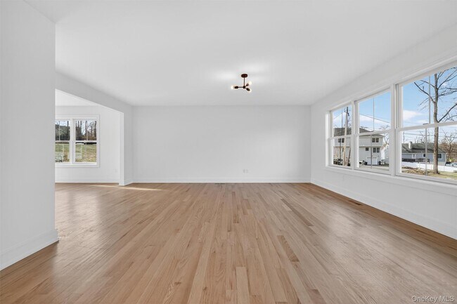 Building Photo - 2216 Crompond Rd