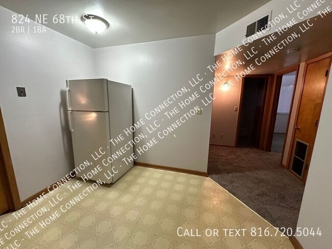 Building Photo - 824 NE 68th St