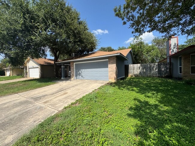 Building Photo - NORTHWEST  |  EXCELLENT LOCATION  |  FRESH PAINT INSIDE & OUTSIDE (July 2026)  |  SINGLE STORY  |...