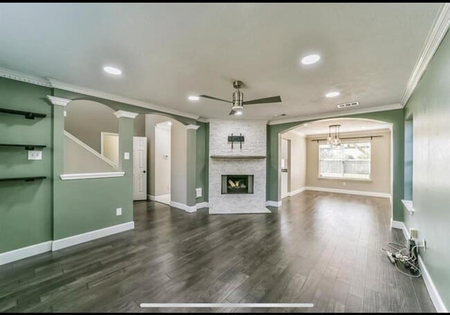 Building Photo - 14723 Bladenboro Dr