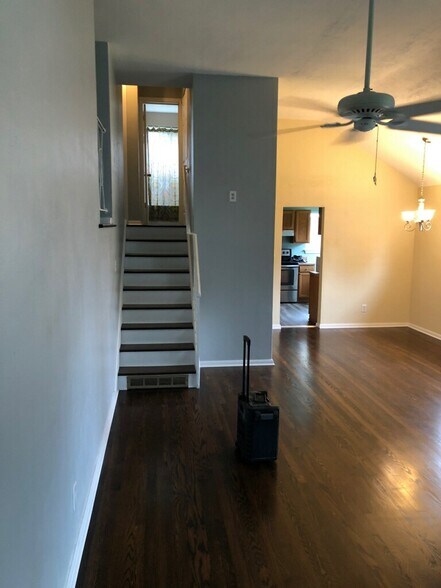 Building Photo - 301 Pepper Mill Ct