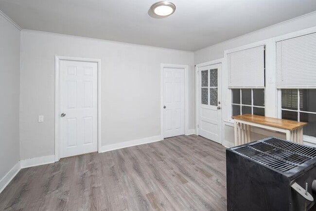 Building Photo - 53 Main St