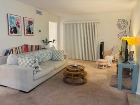 Building Photo - 5525 E Thomas Rd