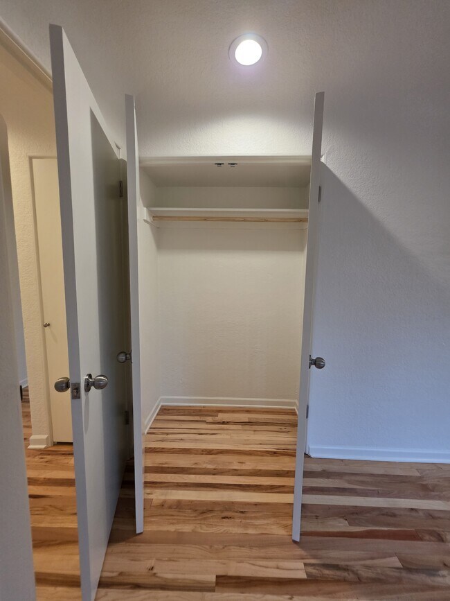 Building Photo - 963 Parkway Dr NW