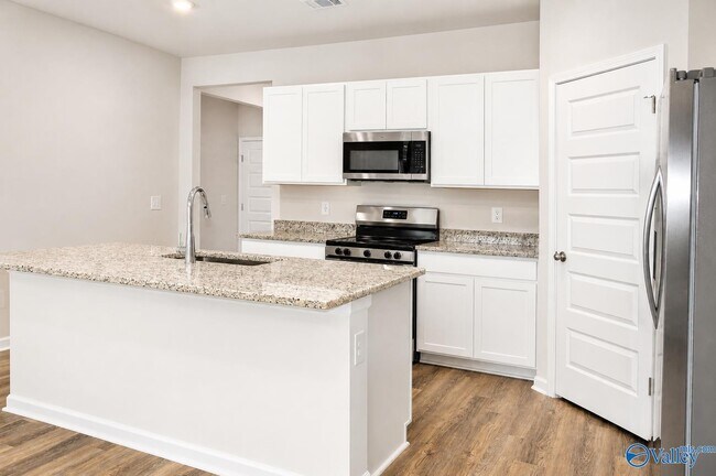 Building Photo - 118 Betty Williams Dr