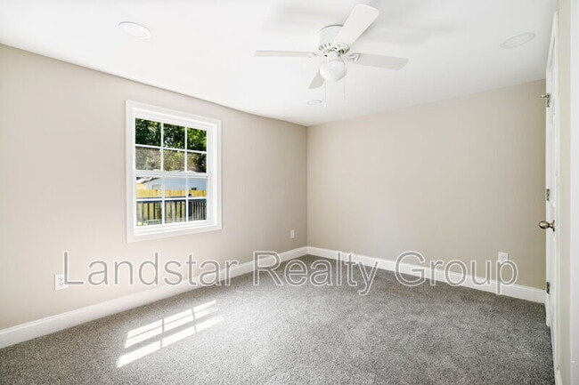 Building Photo - 4013 S 2nd St