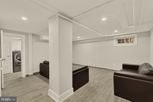 Building Photo - 7932 Orchid St NW