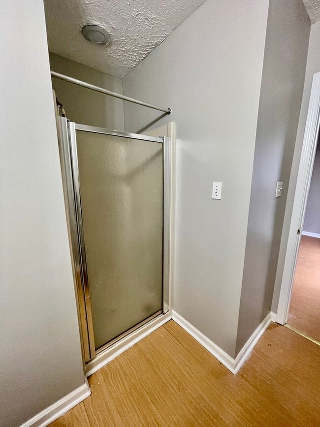 Building Photo - (Hold$5K)TomSadler935