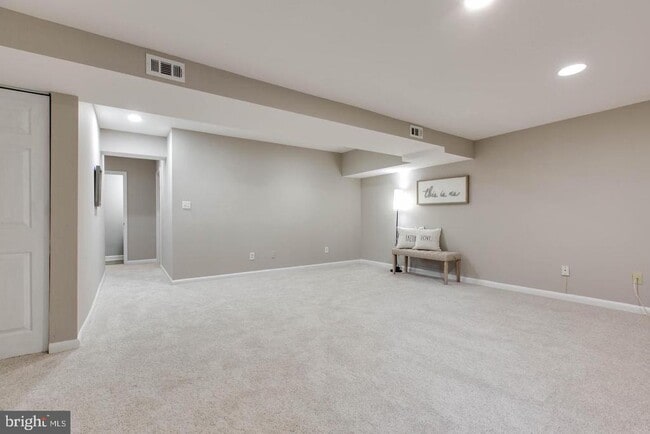 Building Photo - 3532 Split Rail Ln