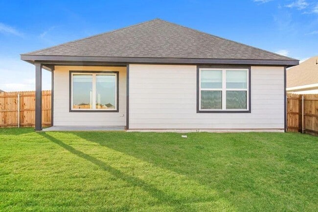 Building Photo - 2105 Crimson Lake Blvd