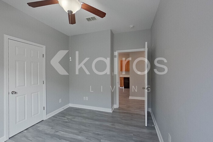 Building Photo - 10101 W 20th St