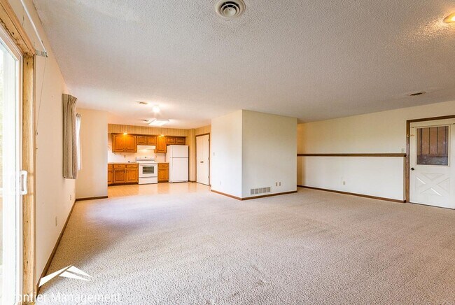 Building Photo - Beautiful 2 bedroom duplex located on the West side of Manhattan!