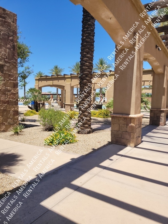 Building Photo - 6756 S Seton Ave