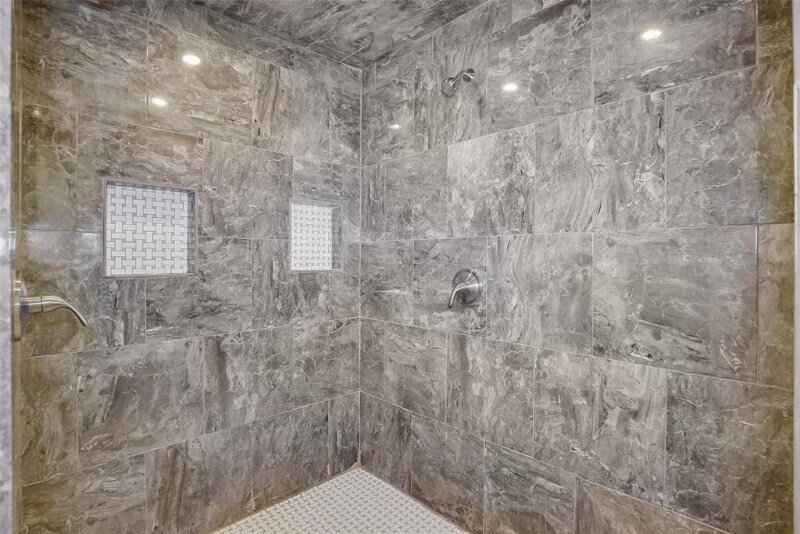 Building Photo - 6602 Point Clear Dr