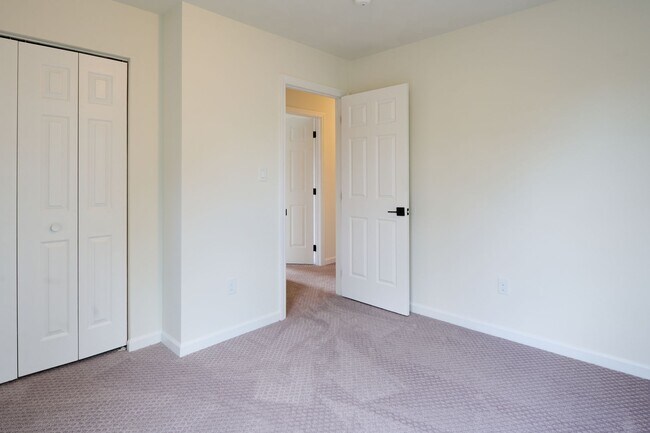 Building Photo - 3017 Fairchild Ln