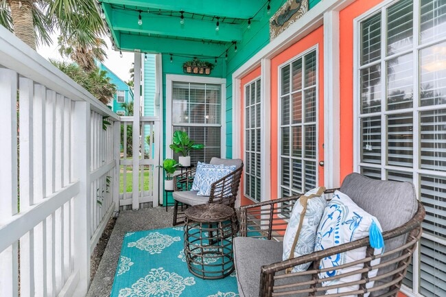 Building Photo - Residence at West Beach