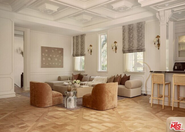 Building Photo - 628 N Rodeo Dr