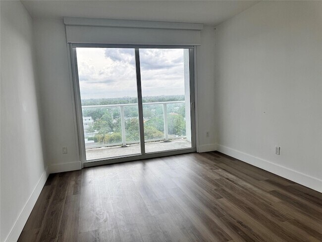 Building Photo - 4250 Biscayne Blvd