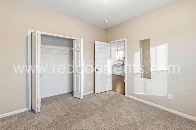 Building Photo - 8276 Sonata Pl