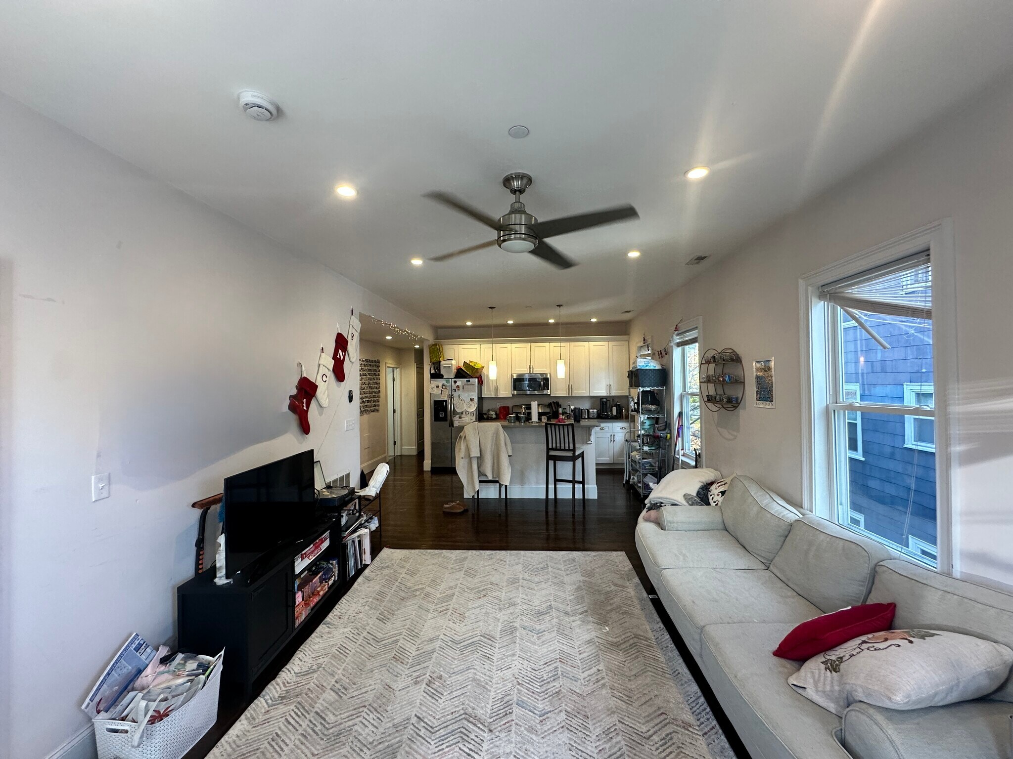 Building Photo - 9 Oswald St