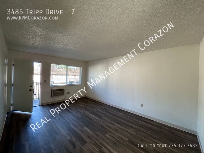 Building Photo - Upstairs 1 Bedroom, 1 Bathroom in RENO.....