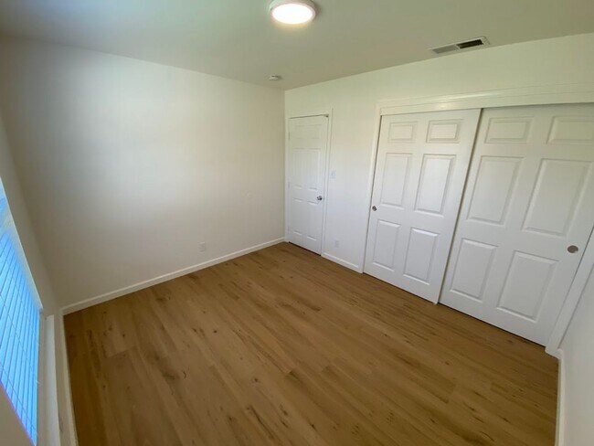 Building Photo - Renovated 3 Bed 1 Bath Home near Bradshaw and highway 50 in Rancho Cordova