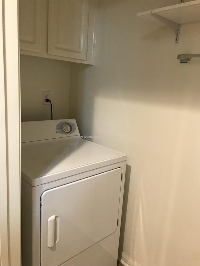 Building Photo - 134 Via Sovana