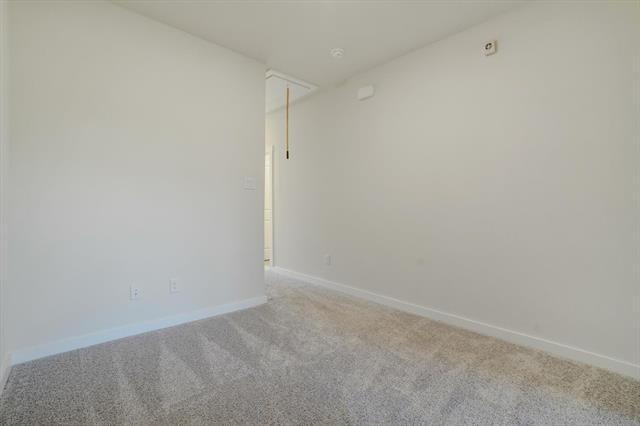 Building Photo - 679 Watersedge Ct