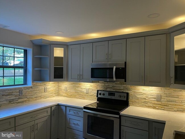 Building Photo - 2016 Headlands Cir