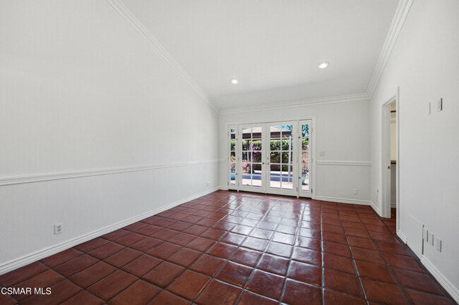 Building Photo - 1090 Elfstone Ct