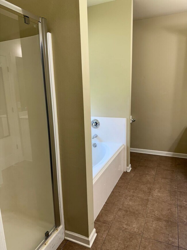 Building Photo - 3BD 2BA House on Nicholson Lakes Subdivision